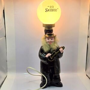 Rare Vintage Enesco Japan Lighted Pub Skidoo Sign Ceramic Lamp Post Musician